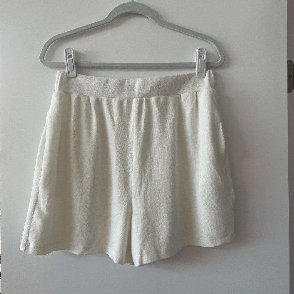 Walter Baker Velour Pull-On Shorts in White, W6393, XL